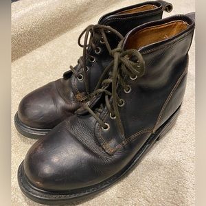 Men’s Frye work boots. Size 8.5